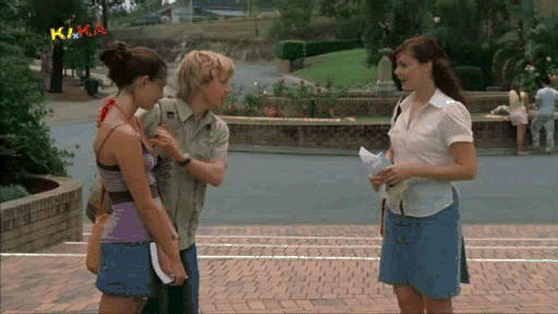 Lewis und Cleo treffen auf Charlotte.